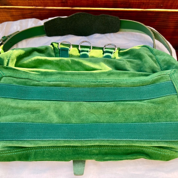 Balenciaga Suede Cargo Bag in Spring Green! - Picture 8 of 9